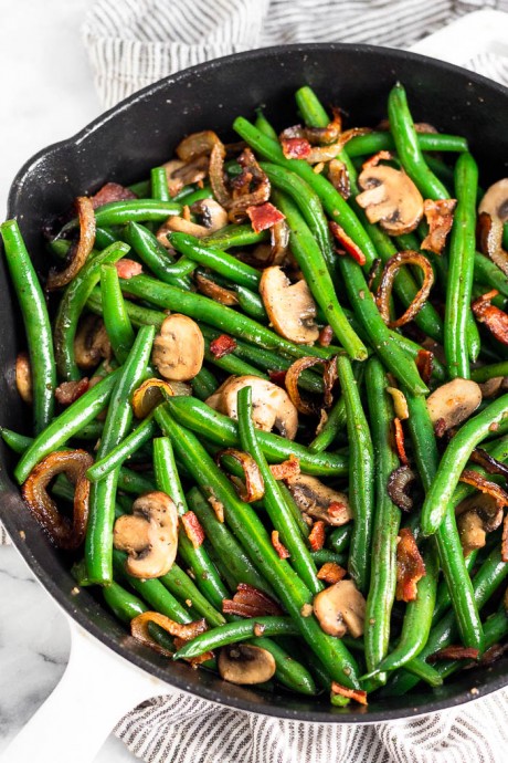 Green Beans with Mushrooms and Bacon