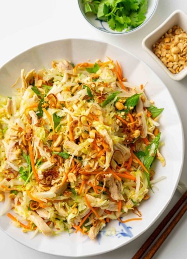 Vietnamese Chicken and Cabbage Salad (Gỏi G&agrave; Bắp Cải)