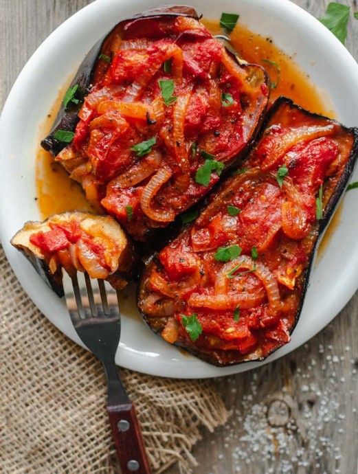 Baked Eggplant With Tomatoes Greek Style