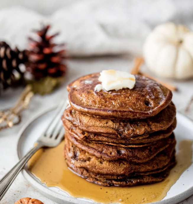 Fluffy Gingerbread Pancakes