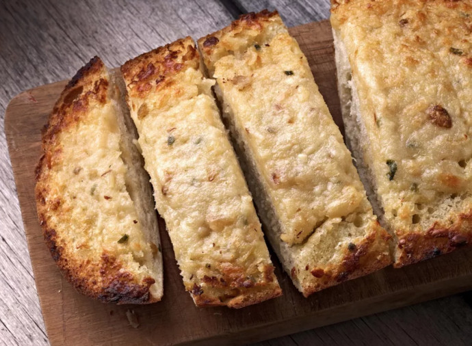 Make Garlic Onion Bread