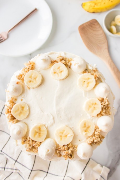 Banana Cheesecake Cake