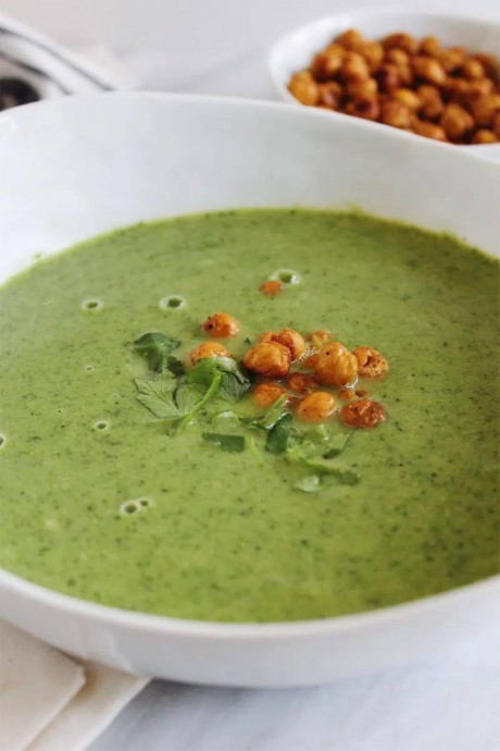 Vegan Broccoli Kale Soup with Crispy Chickpeas Vegan Broccoli Kale Soup with Crispy Chickpeas