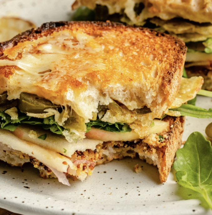 The Ultimate Spicy Cheddar & Apple Fall Veggie Sandwich
