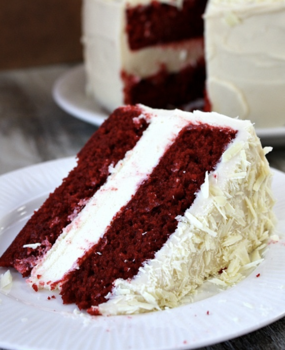 Red Velvet Cheesecake Cake