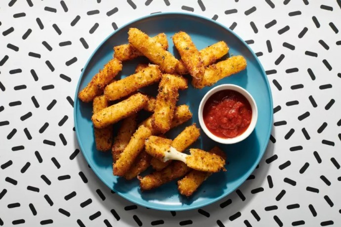 Homemade Mozzarella Sticks