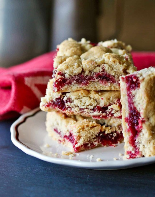 Cranberry Crumble Bars