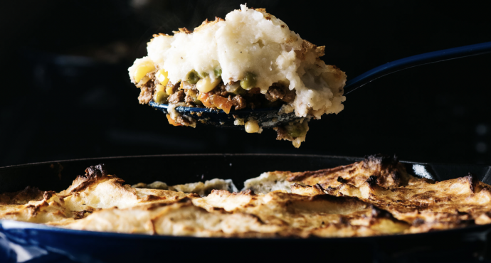 Shepherd’s Pie with Garlic, Mashed Potatoes and Cream Cheese