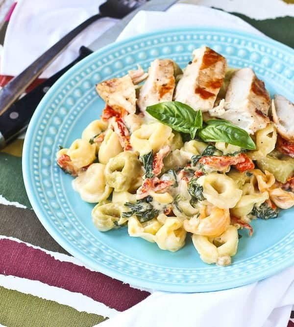 Tortellini With Creamy Sun-Dried Tomato Sauce And Spinach