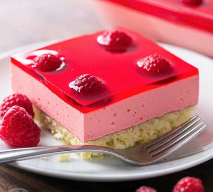Raspberry Jello Cake Recipe
