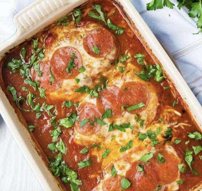 Pizza Chicken – One Pan, 5 Ingredients!