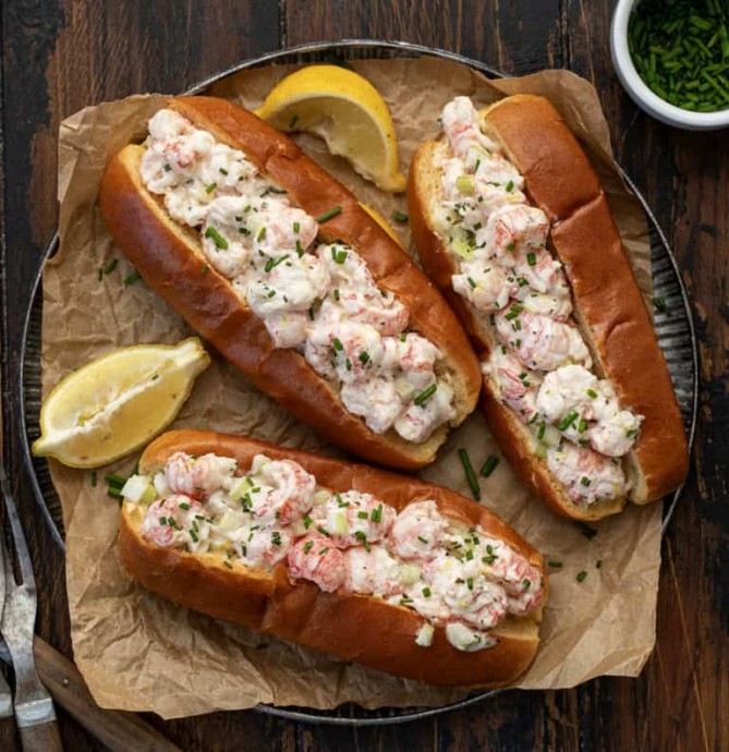 Langostino &ldquo;Lobster&rdquo; Roll