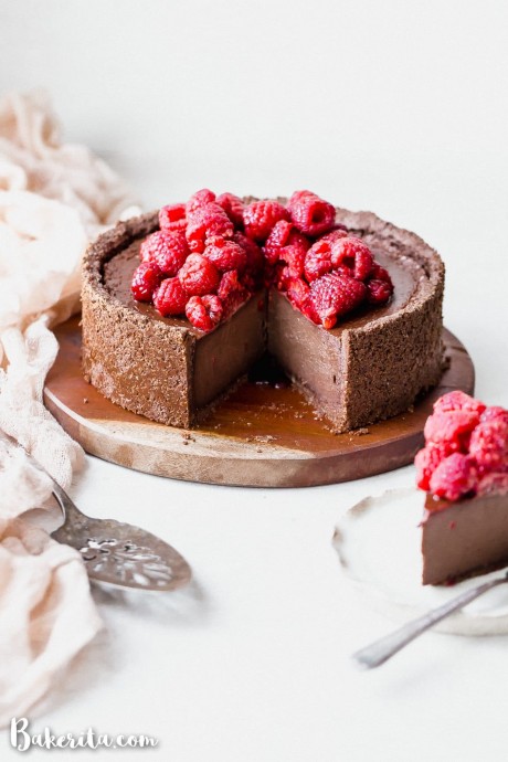 Vegan Dessert: Baked Chocolate Cheesecake