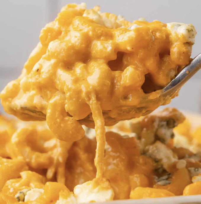 Buffalo Chicken Mac and Cheese