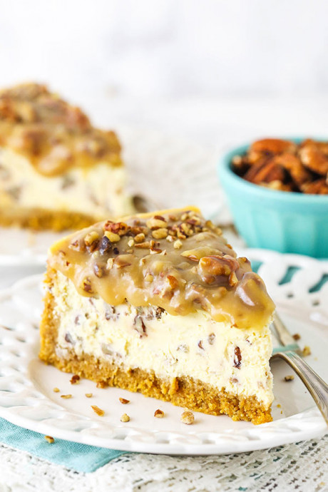 Pecan Praline Cheesecake