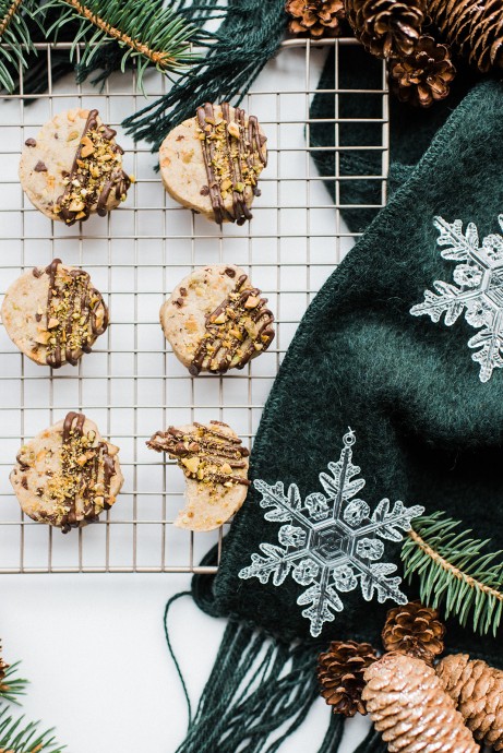 Pistachio Shortbread Cookies