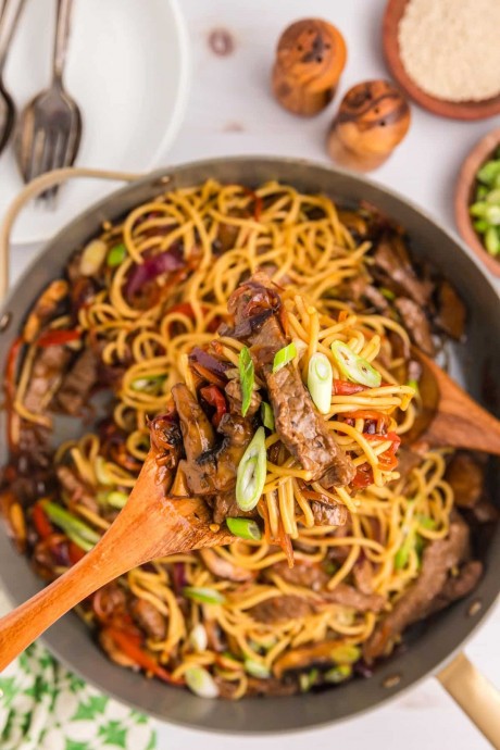 Beef and Veggie Noodle Bowls