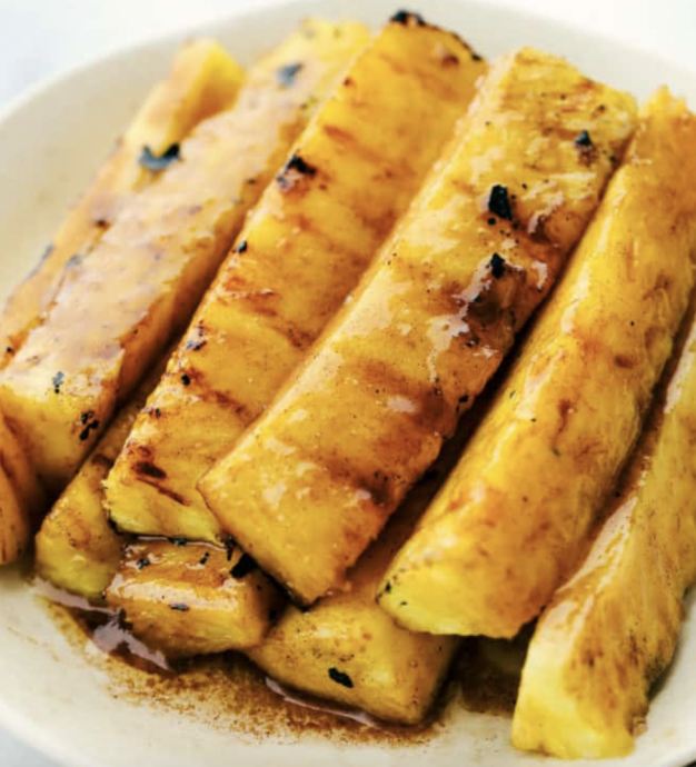 Caramelized Brown Sugar Cinnamon Grilled Pineapple