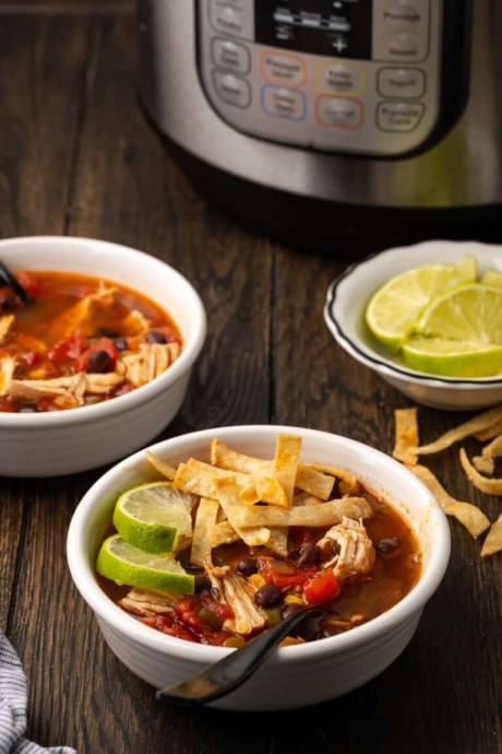 Instant Pot Chicken Tortilla Soup