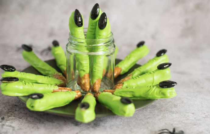 Witch Finger Pretzel Rods