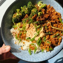 Teriyaki Tofu Bowls with Kimchi Mayo