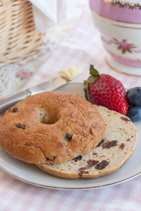 Cinnamon Raisin Bagels