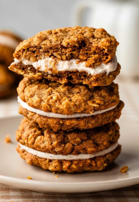 Pumpkin Oatmeal Cream Pies