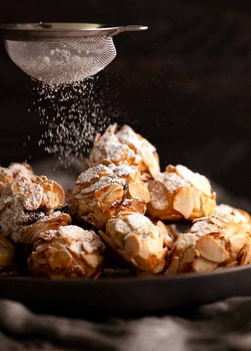 Italian Almond Cookies (Ricciarelli)