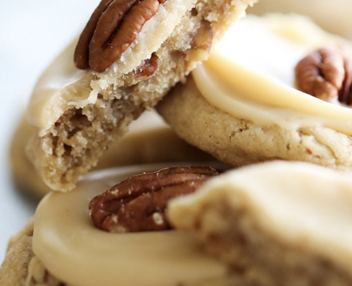 Caramel Pecan Cookies