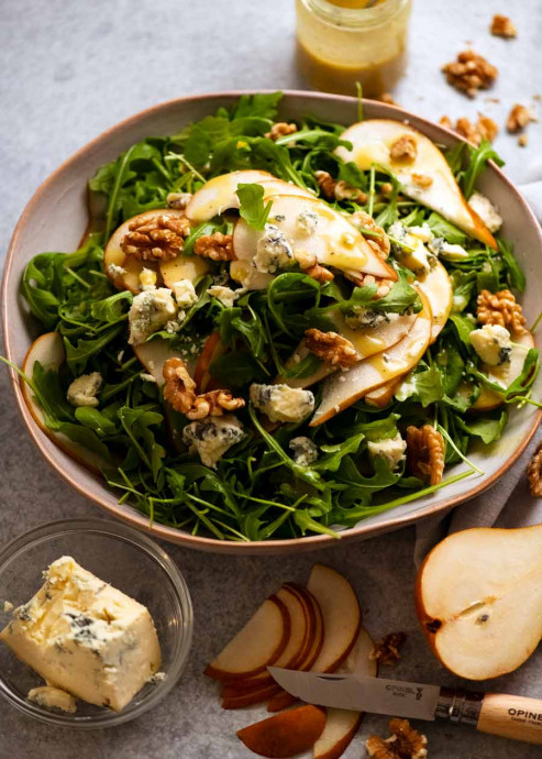 Pear Salad with blue cheese