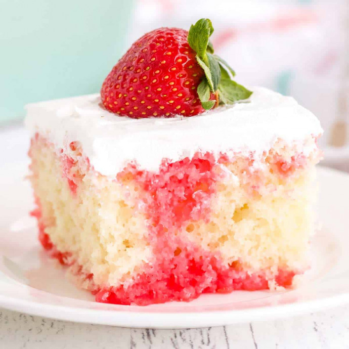 Easy Strawberry Poke Cake