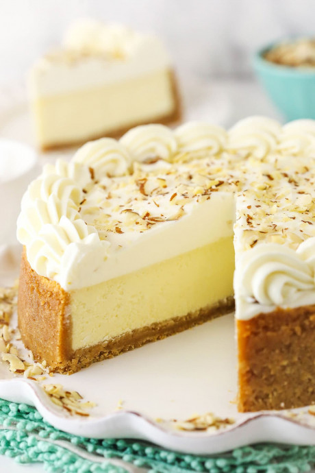 Creamy Amaretto Cheesecake