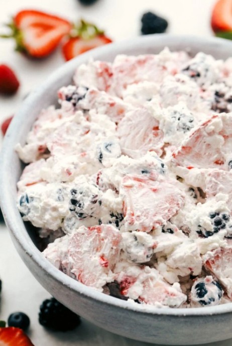 Very Berry Cheesecake Salad