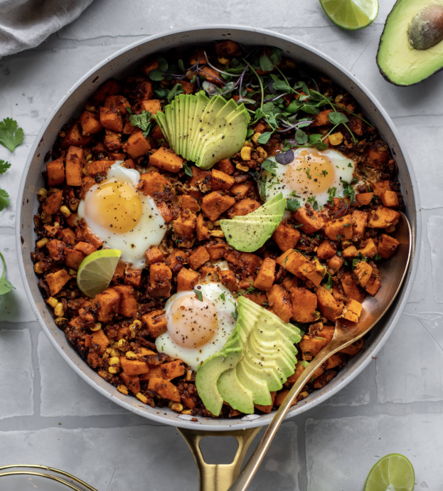 Chipotle Sweet Potato And Quinoa Breakfast-For-Dinner Skillet