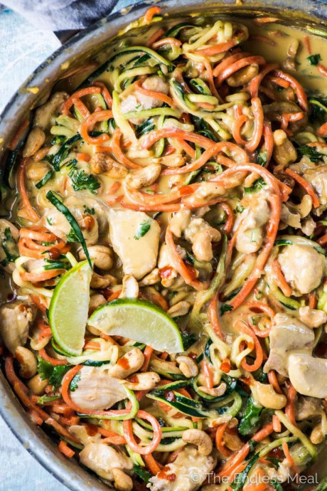 20-Minute Cashew Chicken Zoodles