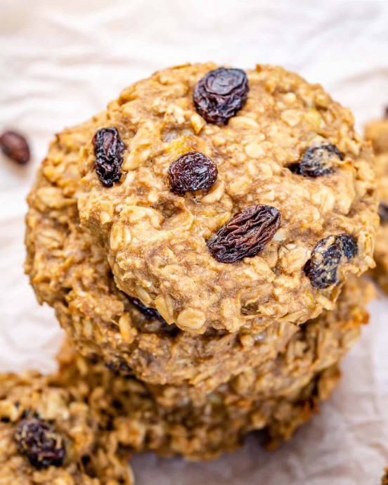 Healthy oatmeal raisin cookies