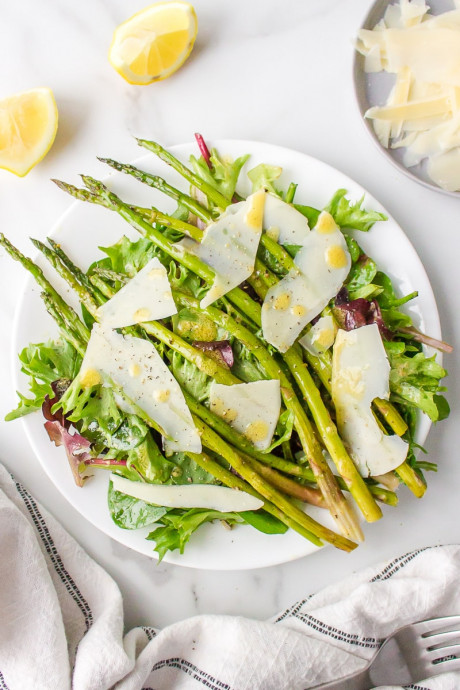 Spring Lettuce Salad with Roasted Asparagus