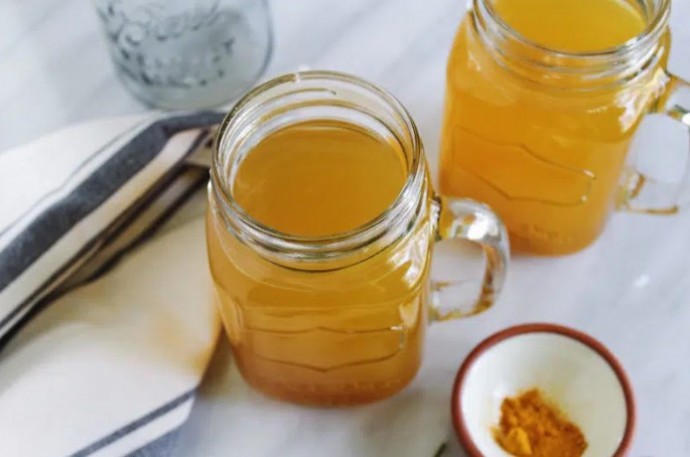 Detox Vegetable Broth with Turmeric and Ginger Detox Vegetable Broth with Turmeric and Ginger