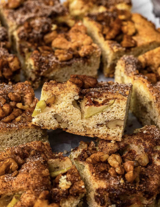 Cinnamon Apple Bars