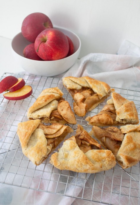 Apple Cardamom Galette