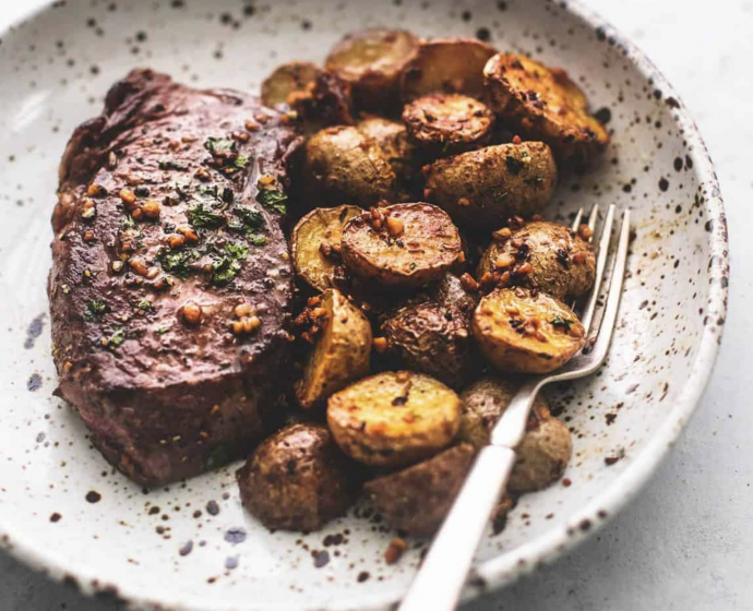 Garlic Butter Steak and Potatoes Skillet