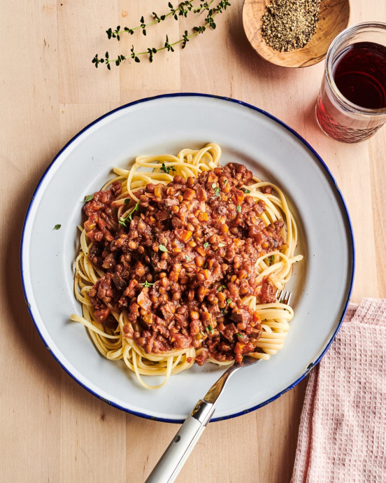 Slow Cooker Lentil and Mushroom Bolognese