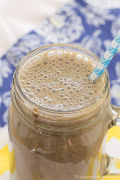 Banana Almond Mocha Smoothie Recipe