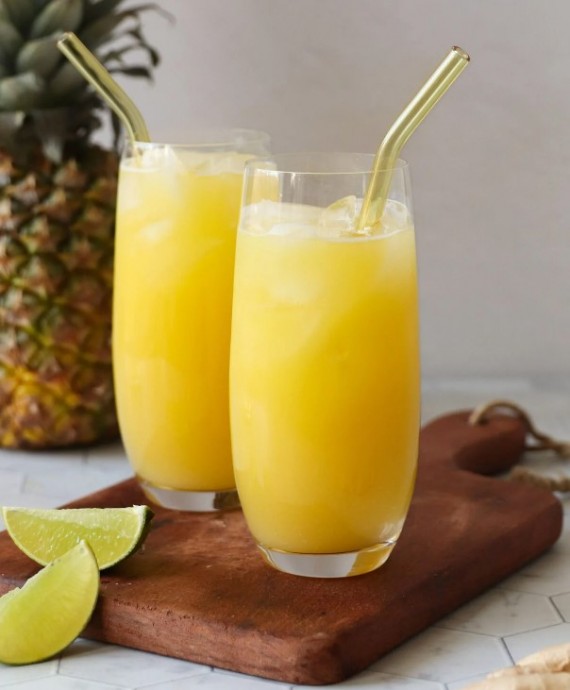 Fresh Pineapple Ginger Juice