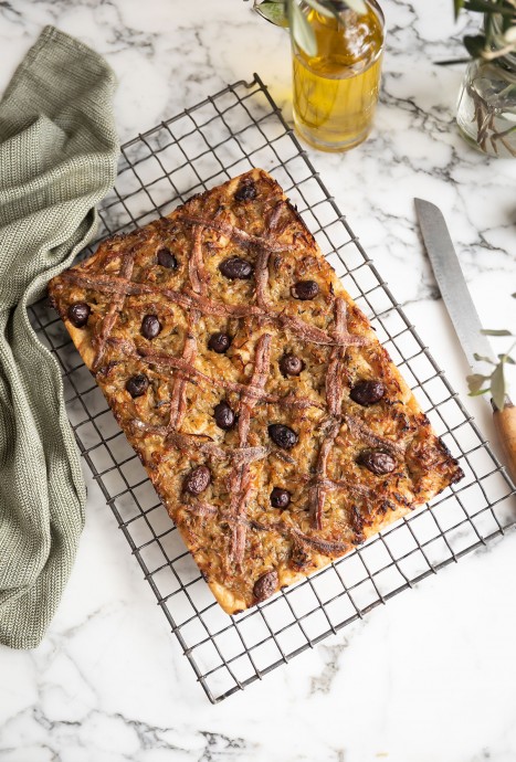 No-knead Focaccia Shallot Pissaladière