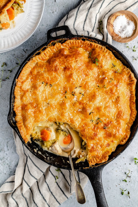 Blow Ya Mind Cheddar Broccoli Chicken Pot Pie