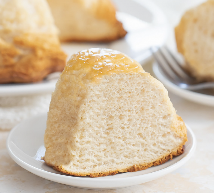 2 Ingredient Honey Cloud Cake (No Flour, Butter Or Oil)