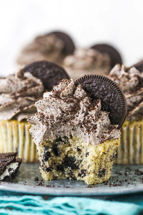 Cookies and Cream Cupcakes