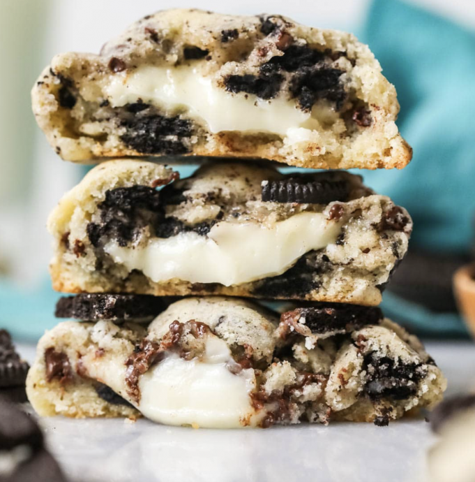 Oreo Cheesecake Cookies