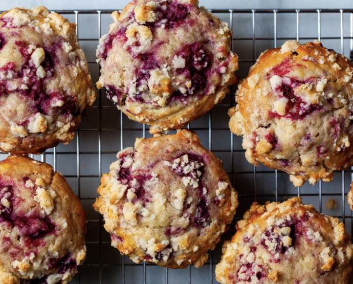 Raspberry streusel muffins